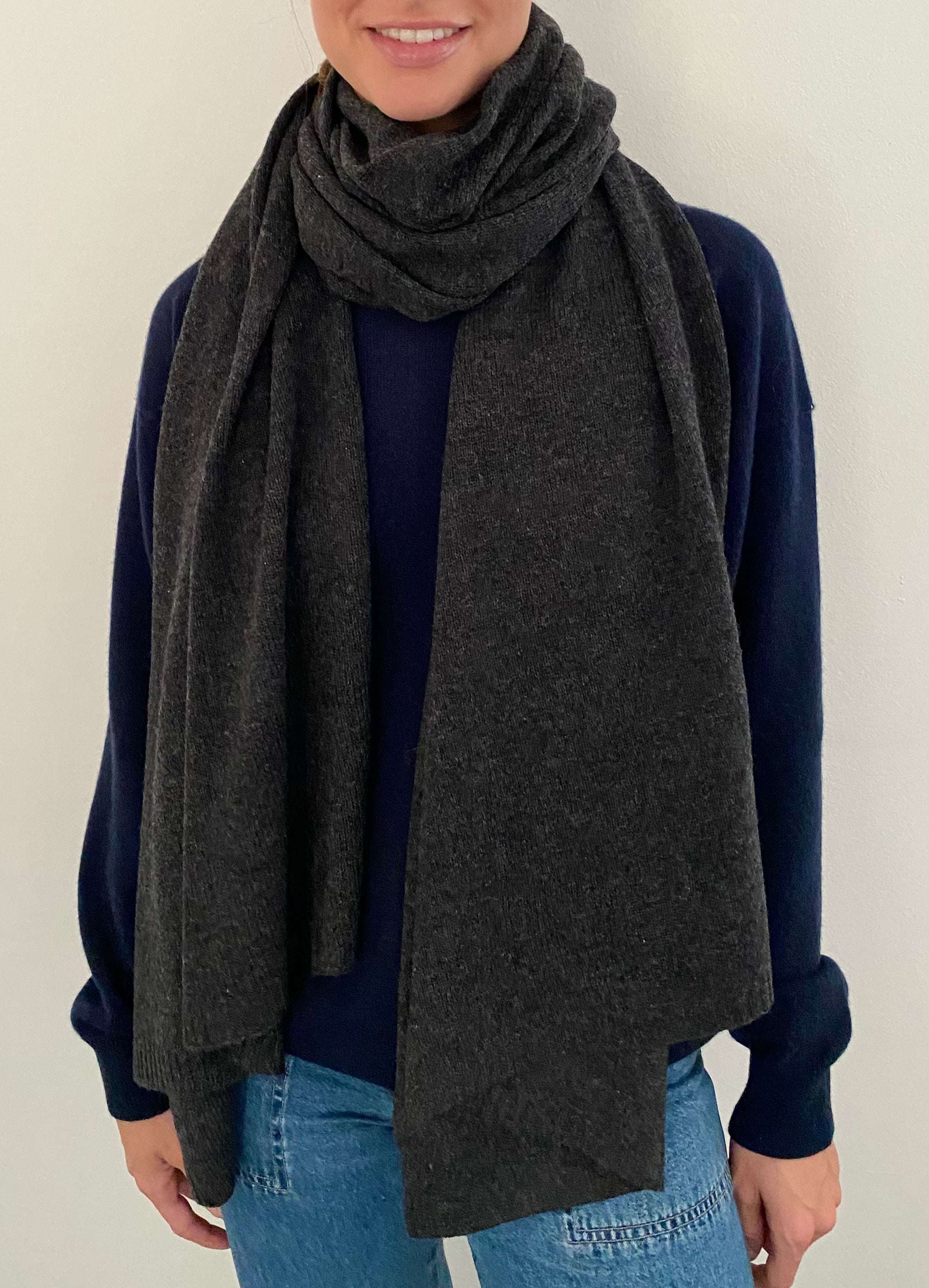 TRAVEL WRAP/SCARF/THROW