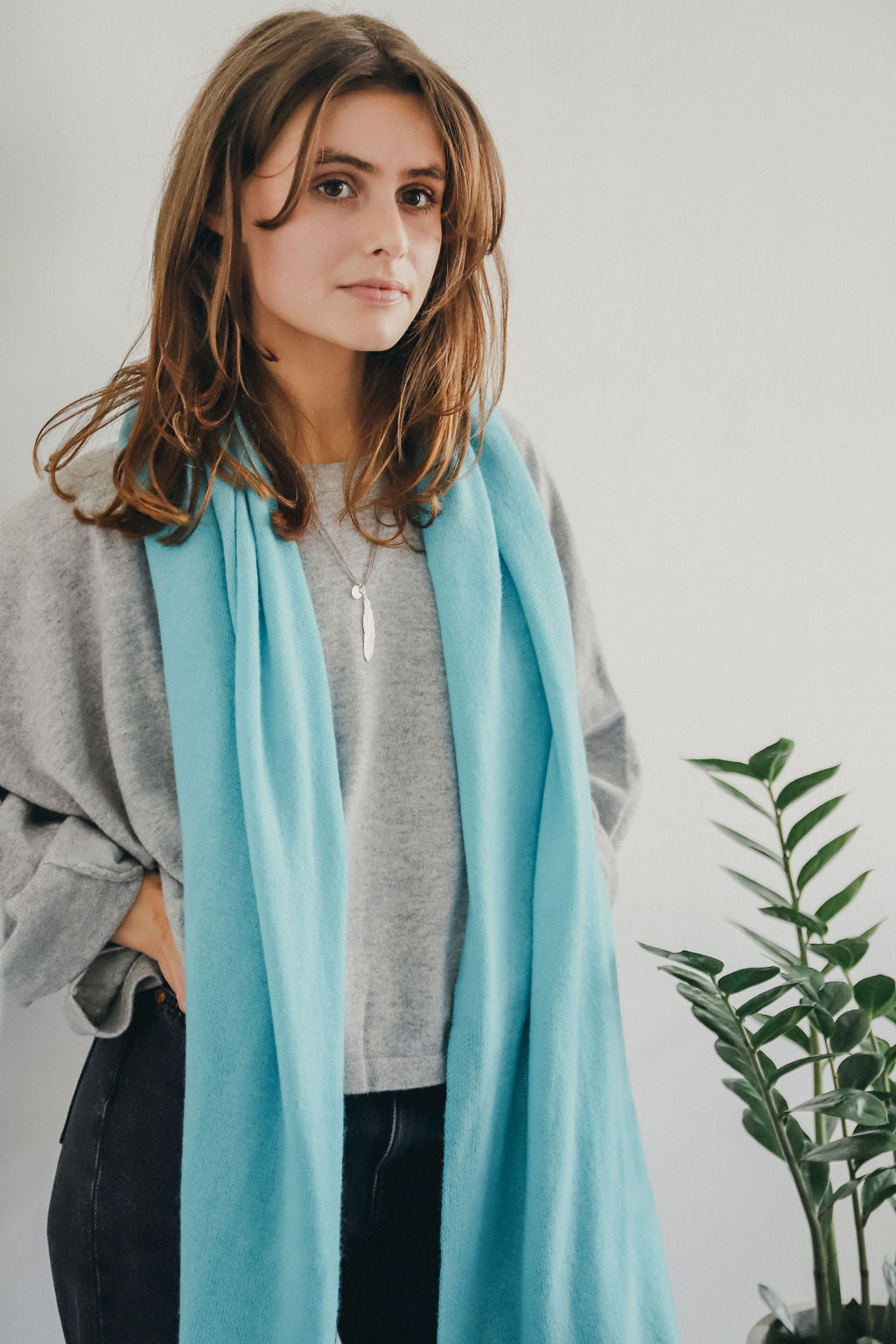 TRAVEL WRAP/SCARF/THROW